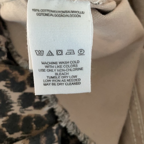 Free People Cheetah Animal Print Cotton Denim Jacket w/Frayed Hem Size Small - Picture 6 of 10